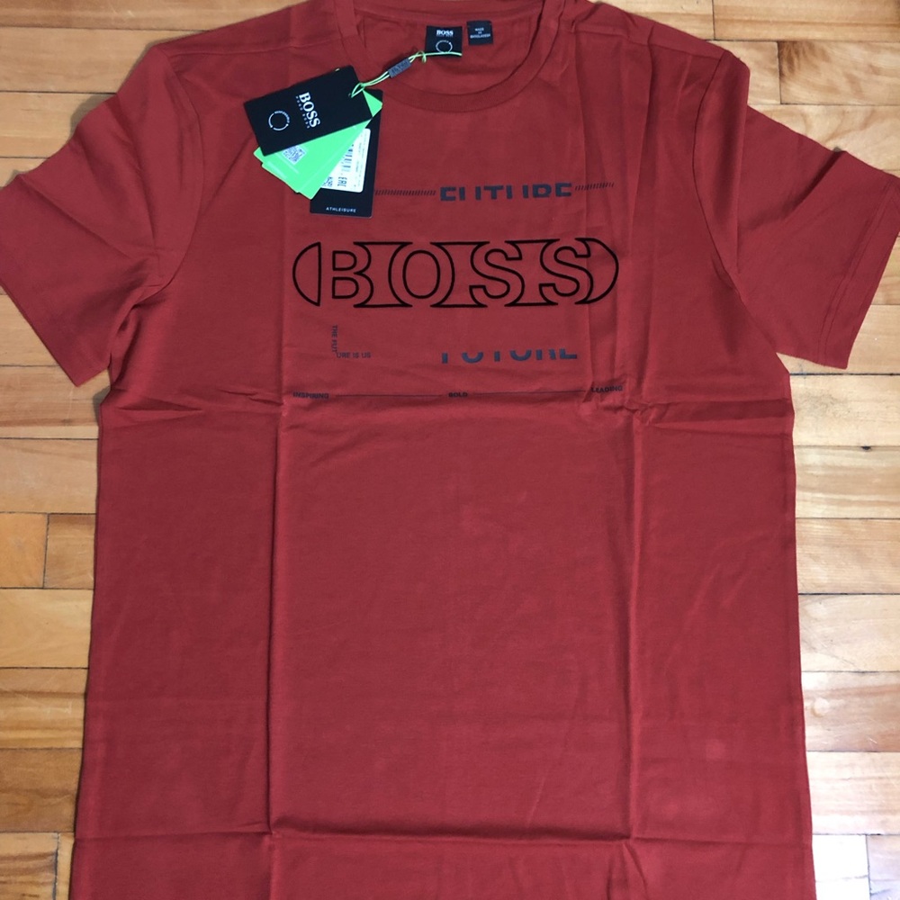 🚨🚨SOLD🚨🚨💯 Authentic Hugo boss t-shirt